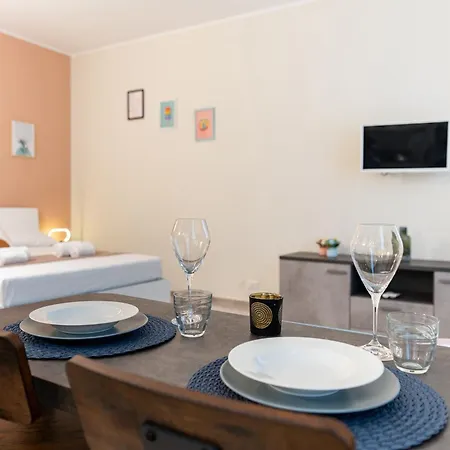 Navigli Vibes - For Couples - Romantic - Parking * Milano